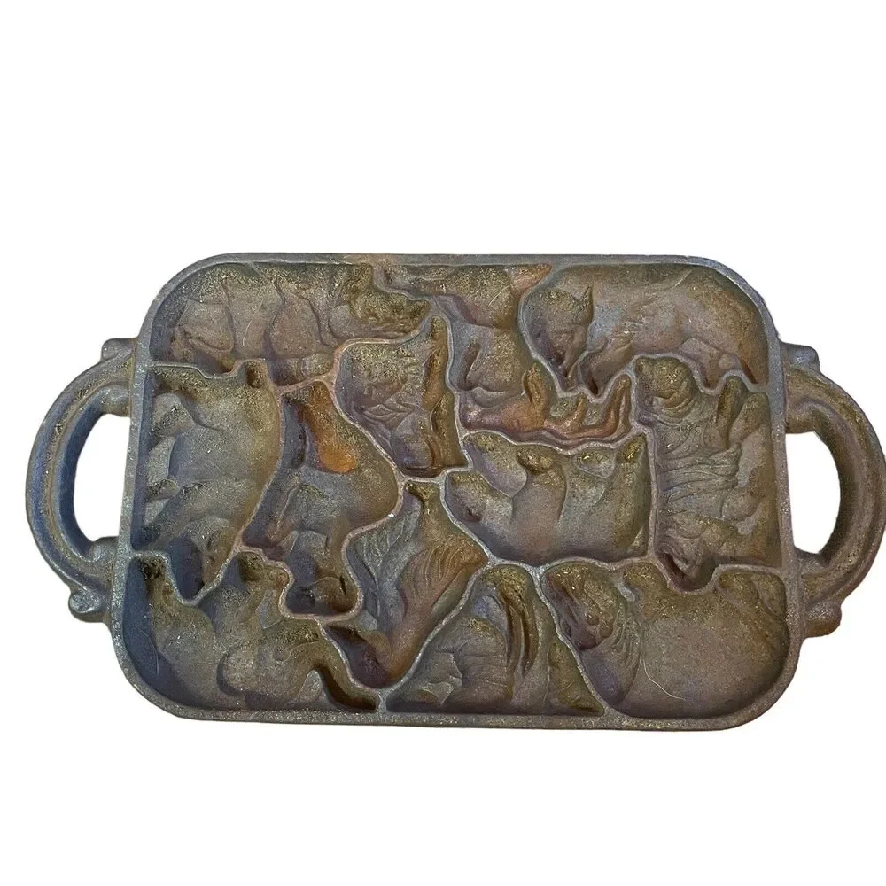 John Wright Cast Iron Wild Animal Puzzle Candy Mold Baking Pan Vintage 1984 Rust